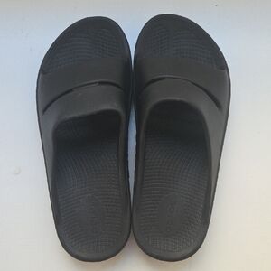 Oofos Black Slide Sandals